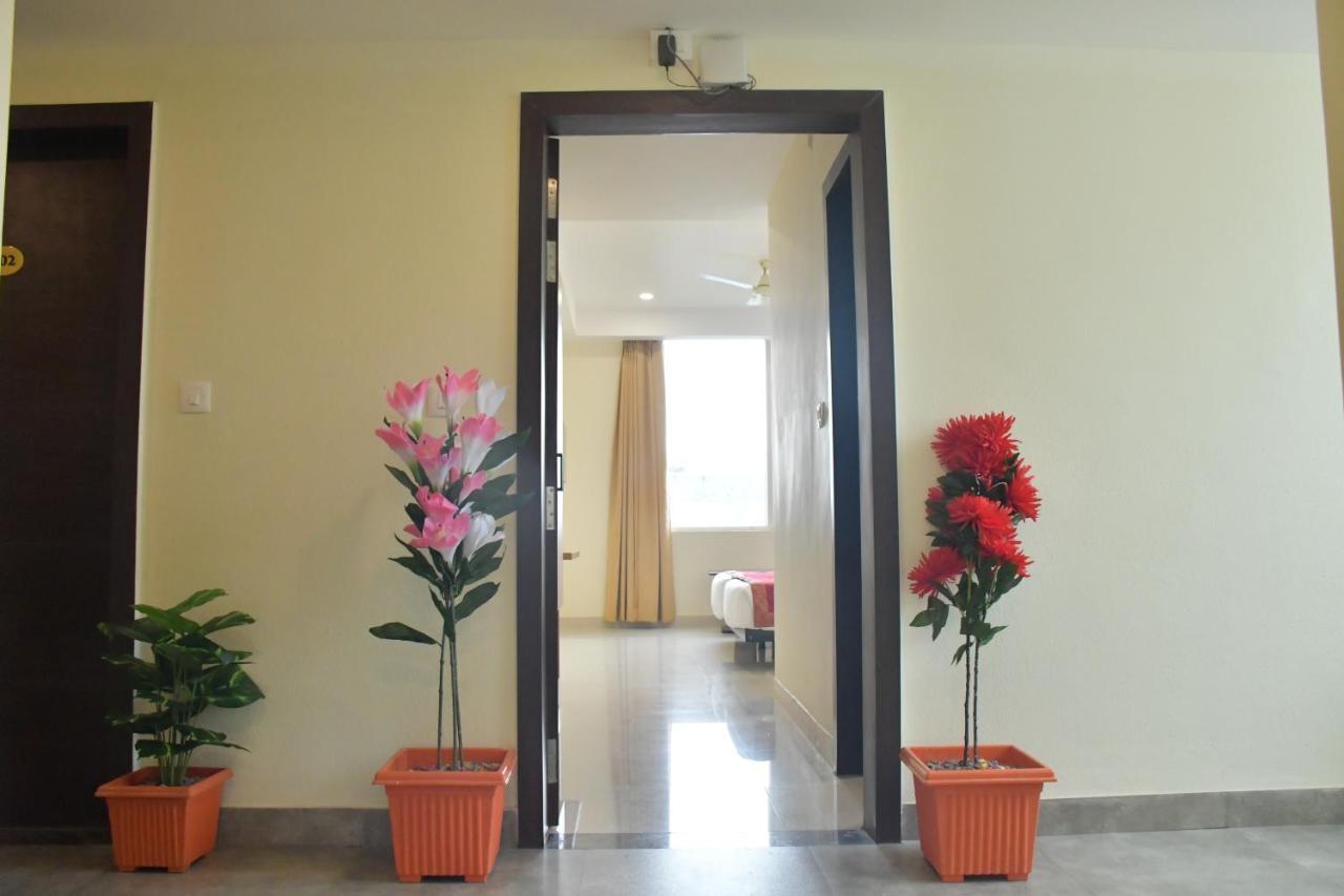 ורנאסי Hotel Yatharth Inn מראה חיצוני תמונה