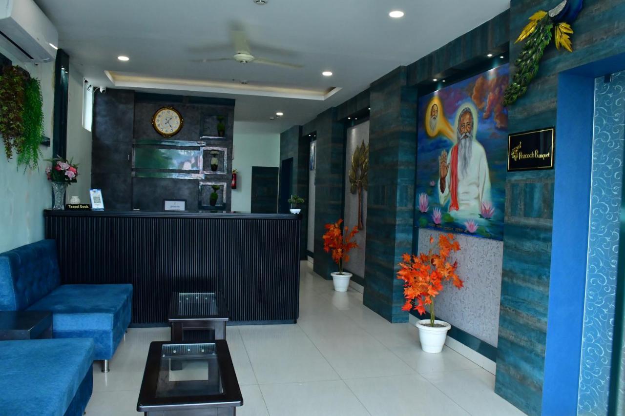 ורנאסי Hotel Yatharth Inn מראה חיצוני תמונה